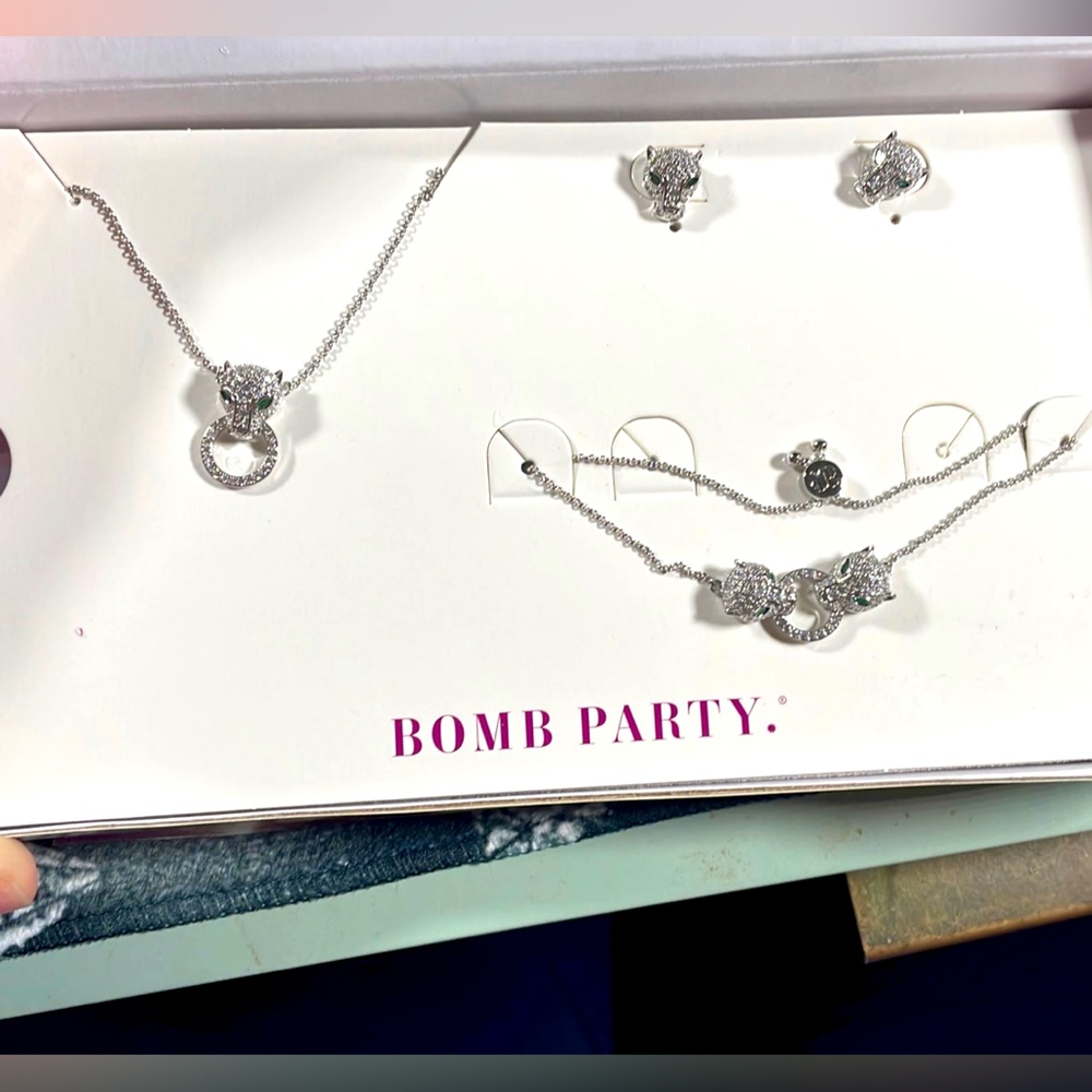 Glam Box by Bomb Party